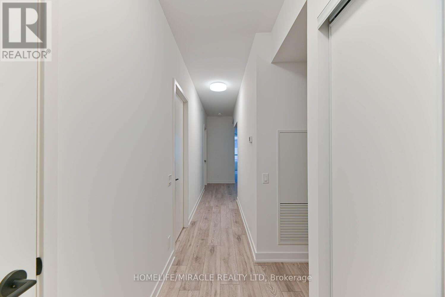 505 - 108 Peter Street, Toronto, ON - Indoor Photo Showing Other Room