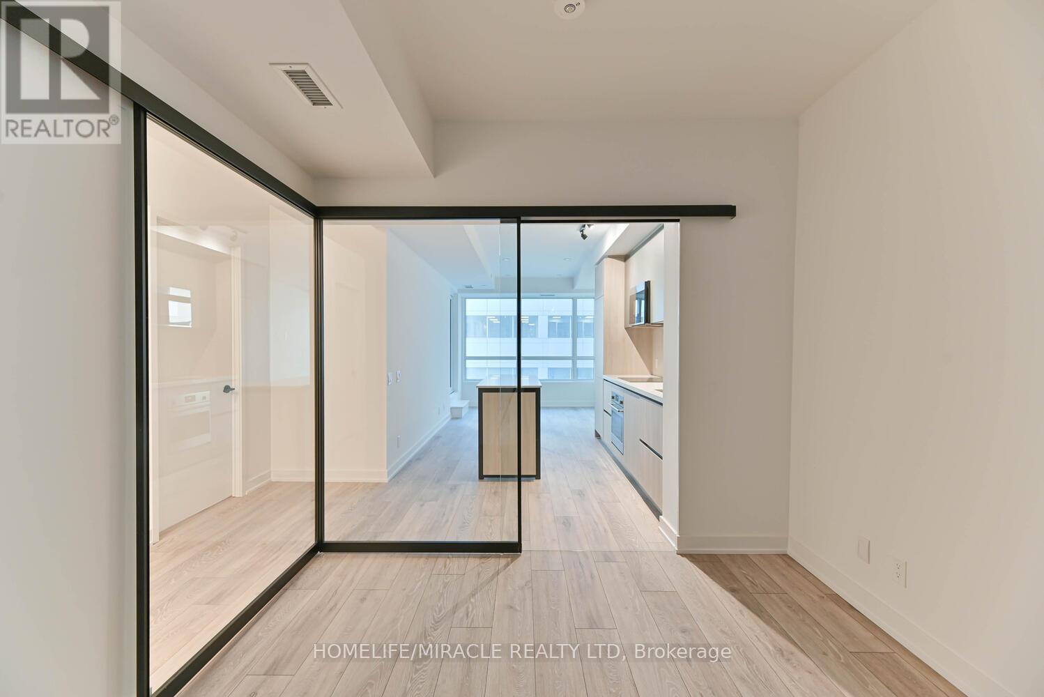 505 - 108 Peter Street, Toronto, ON - Indoor Photo Showing Other Room