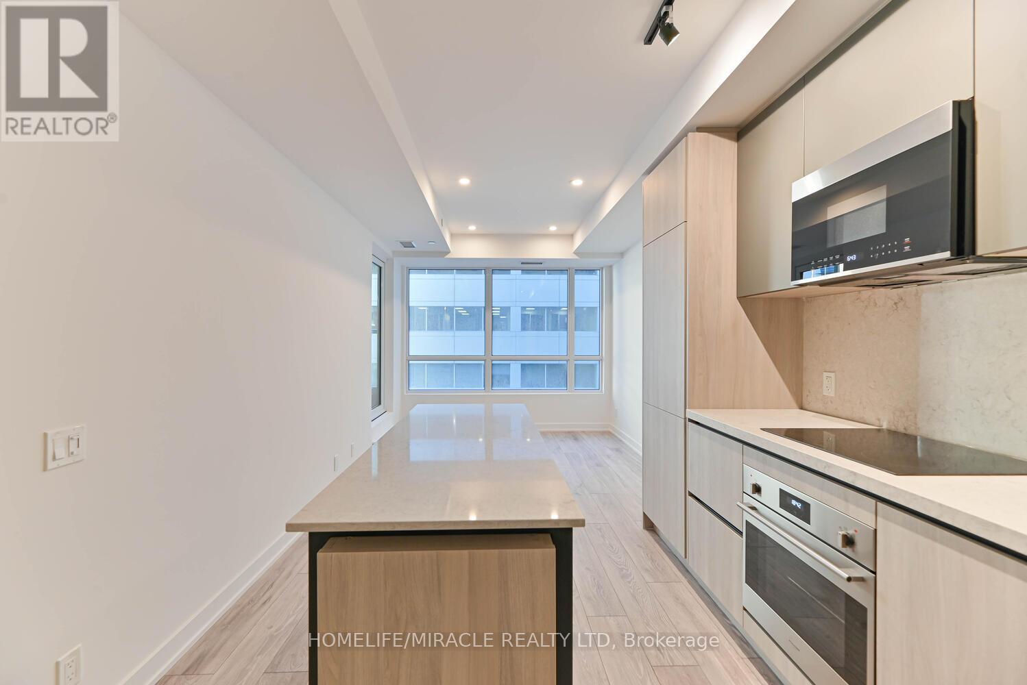 505 - 108 Peter Street, Toronto, ON - Indoor