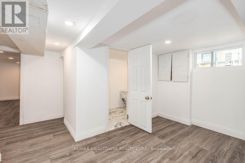 126 Harmony Avenue, Hamilton, ON - Indoor