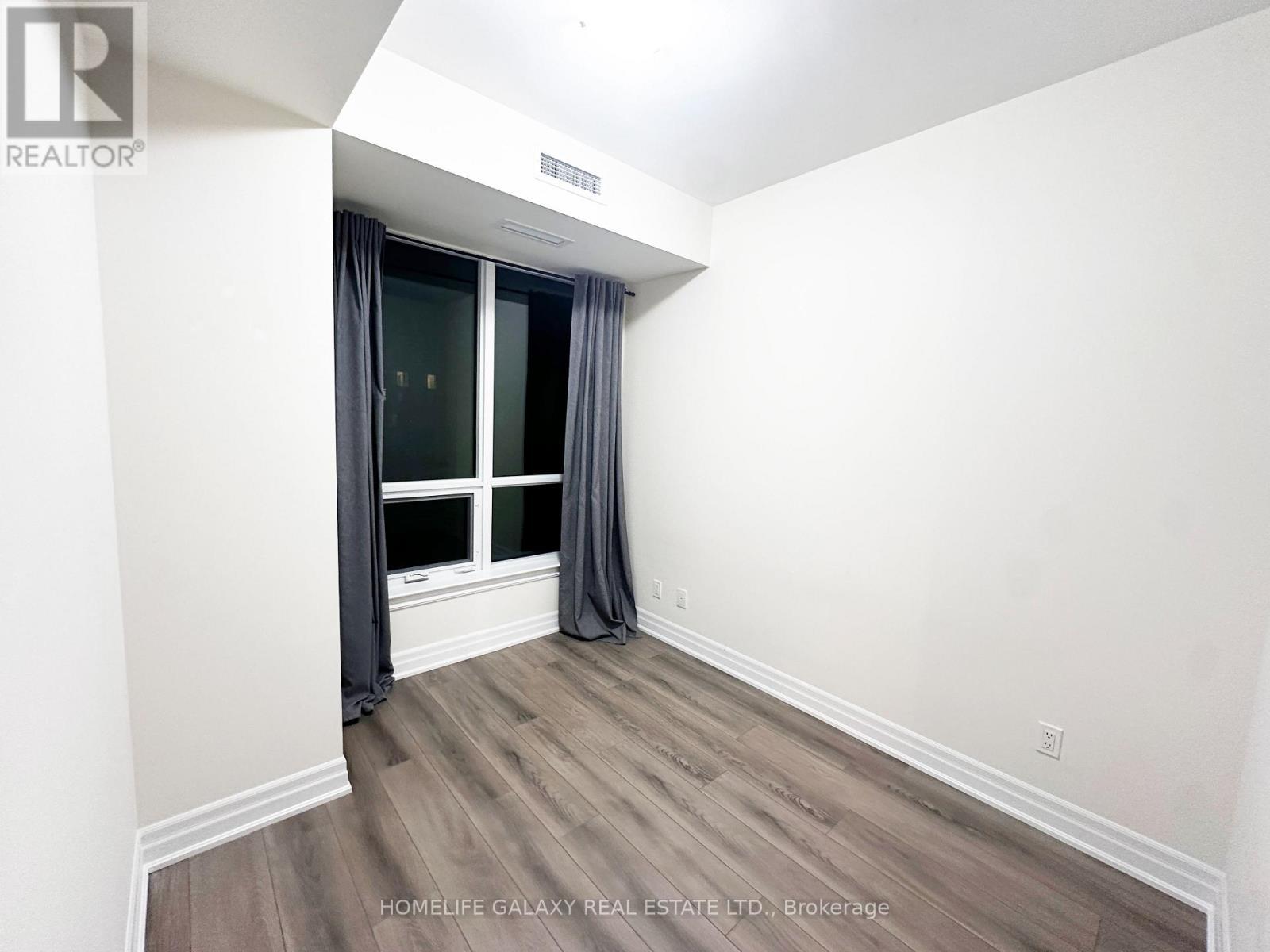 503 - 9085 Jane Street, Vaughan, ON - Indoor Photo Showing Other Room