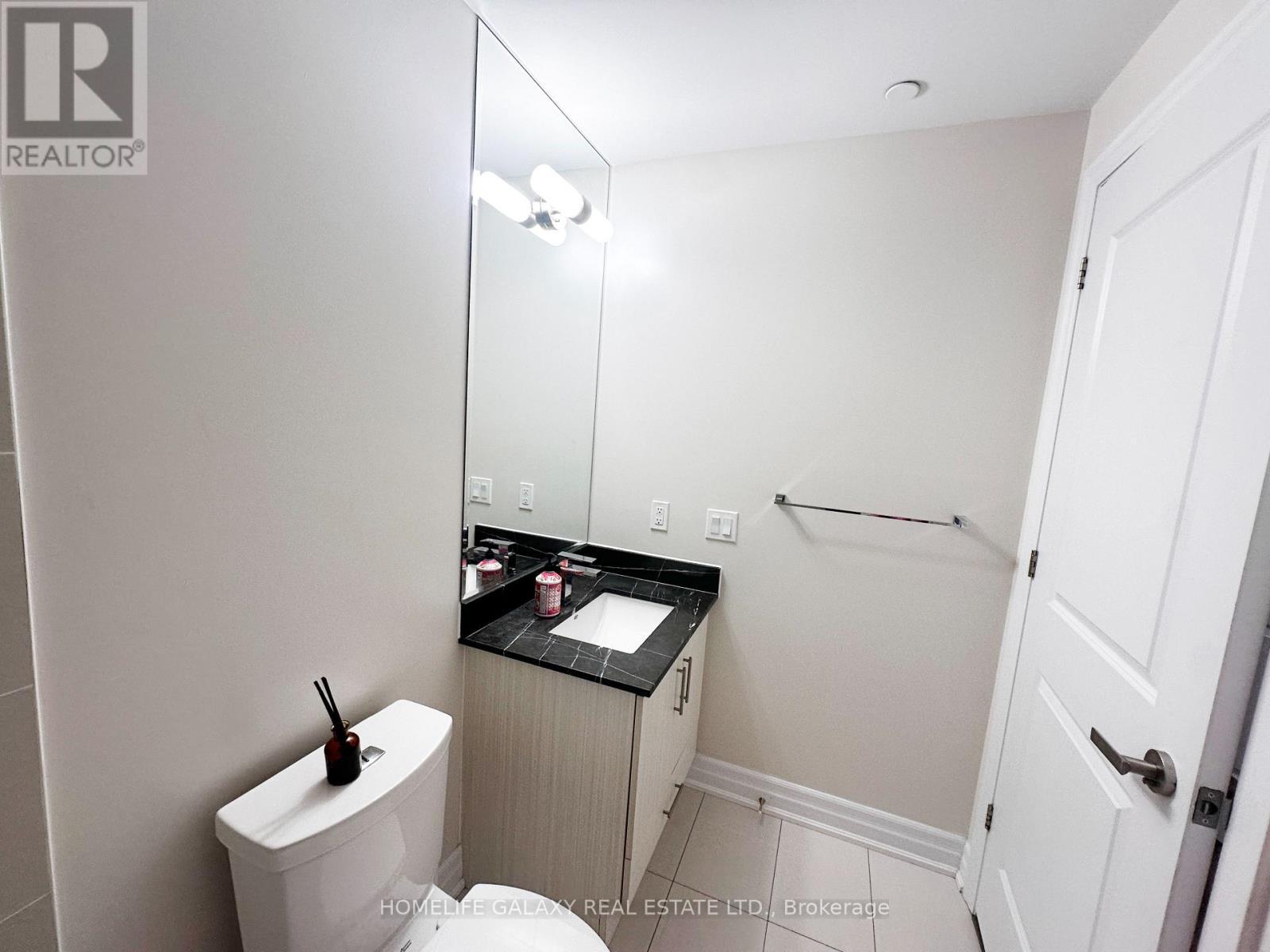 503 - 9085 Jane Street, Vaughan, ON - Indoor Photo Showing Bathroom