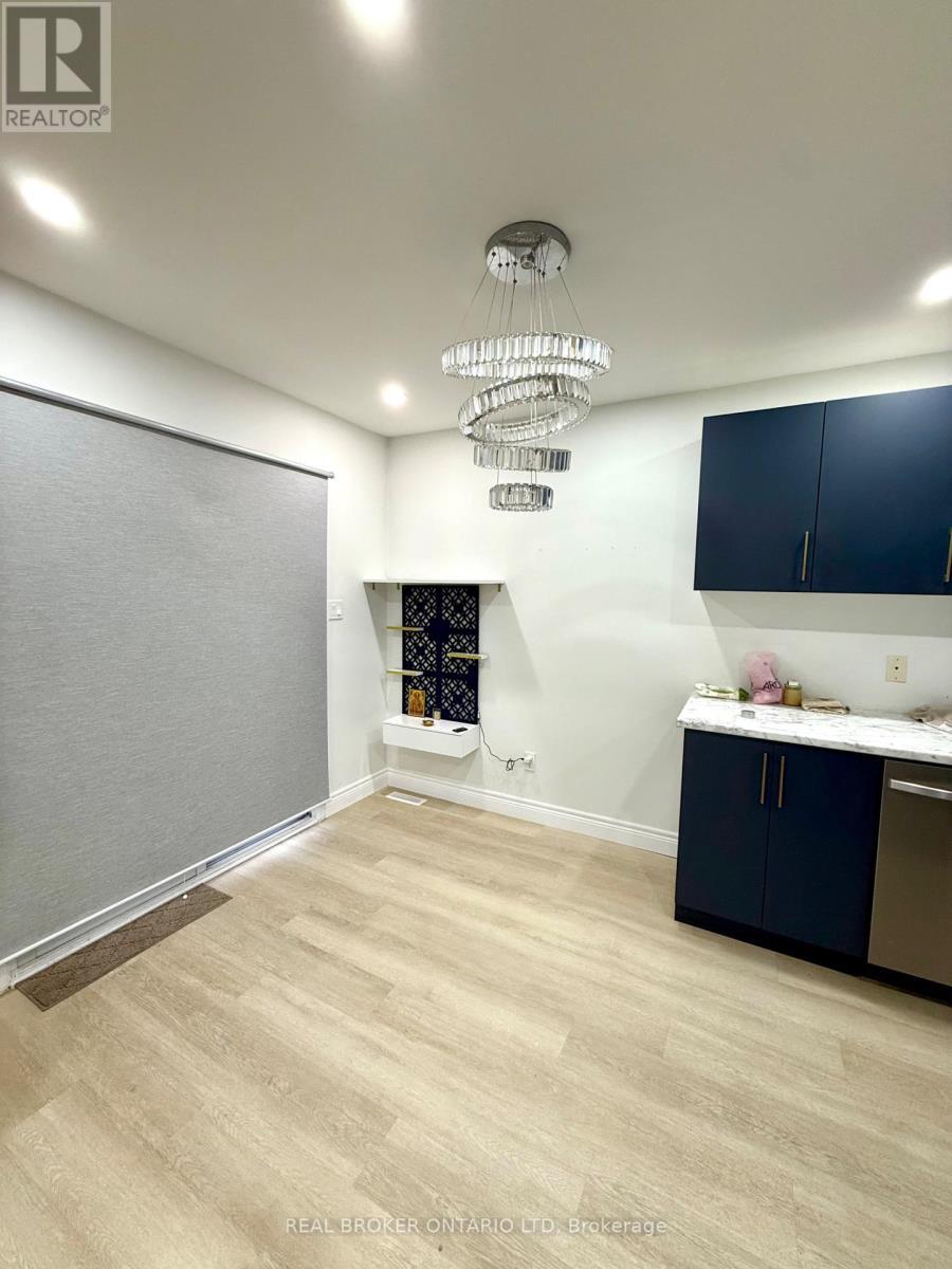 33 - 10 Chalkstone Drive, London South (South X), ON - Indoor