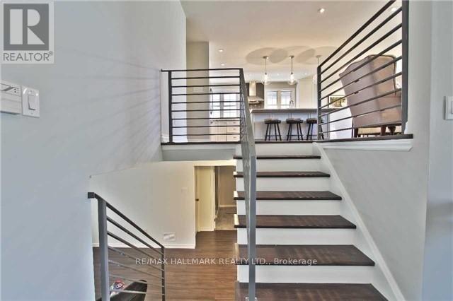 208 Pine Cove Road, Burlington, ON - Indoor Photo Showing Other Room