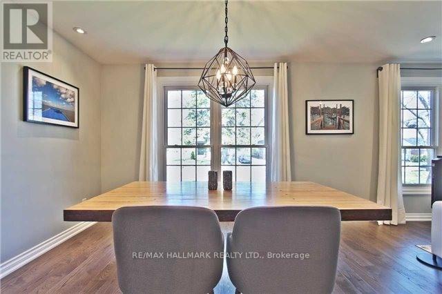 208 Pine Cove Road, Burlington, ON - Indoor