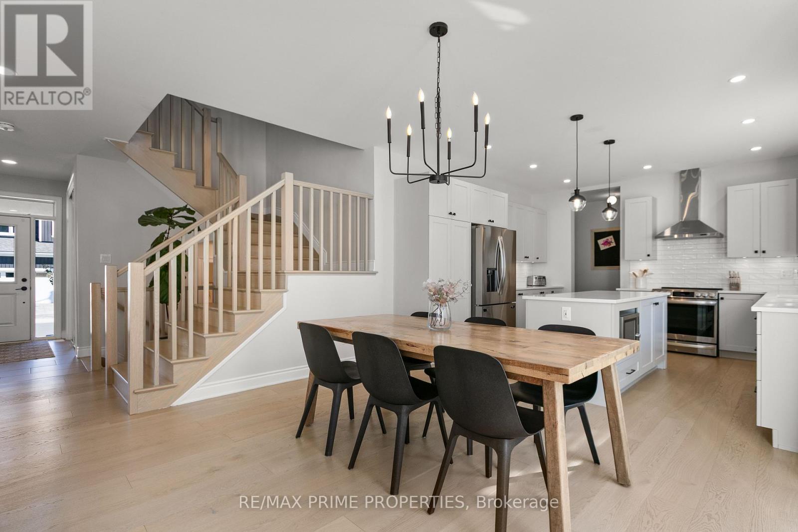 839 Mercier Crescent, Ottawa, ON - Indoor