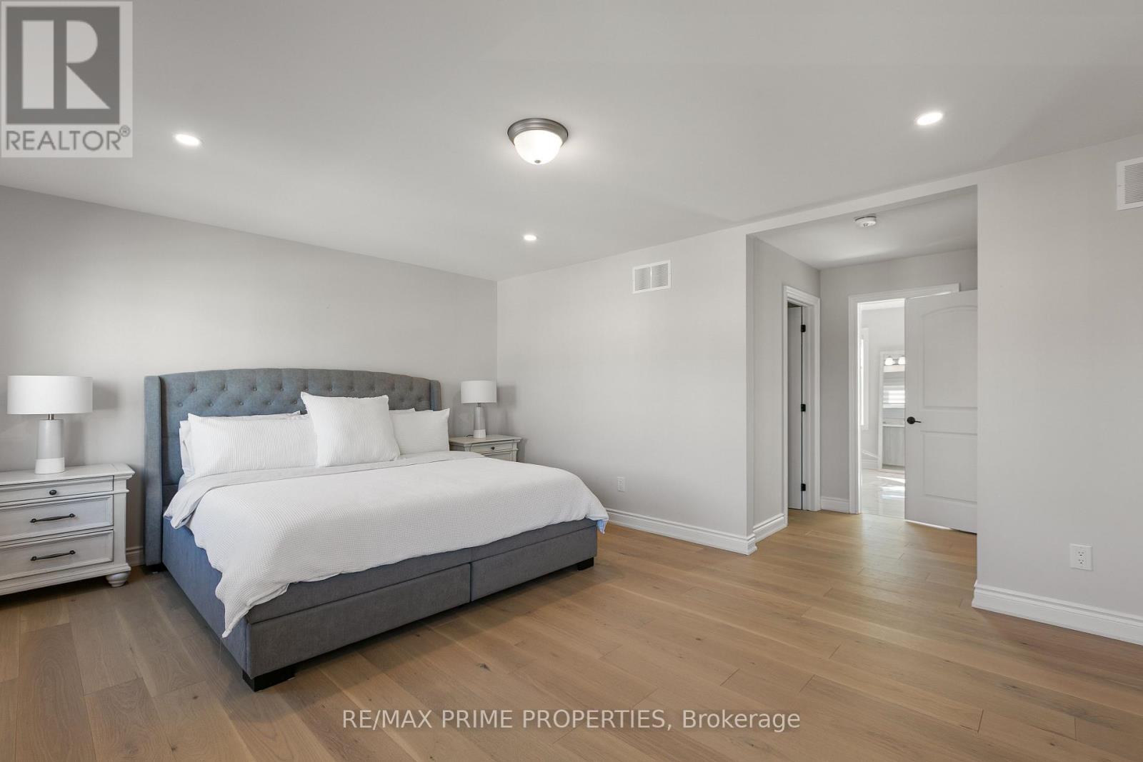 839 Mercier Crescent, Ottawa, ON - Indoor Photo Showing Bedroom