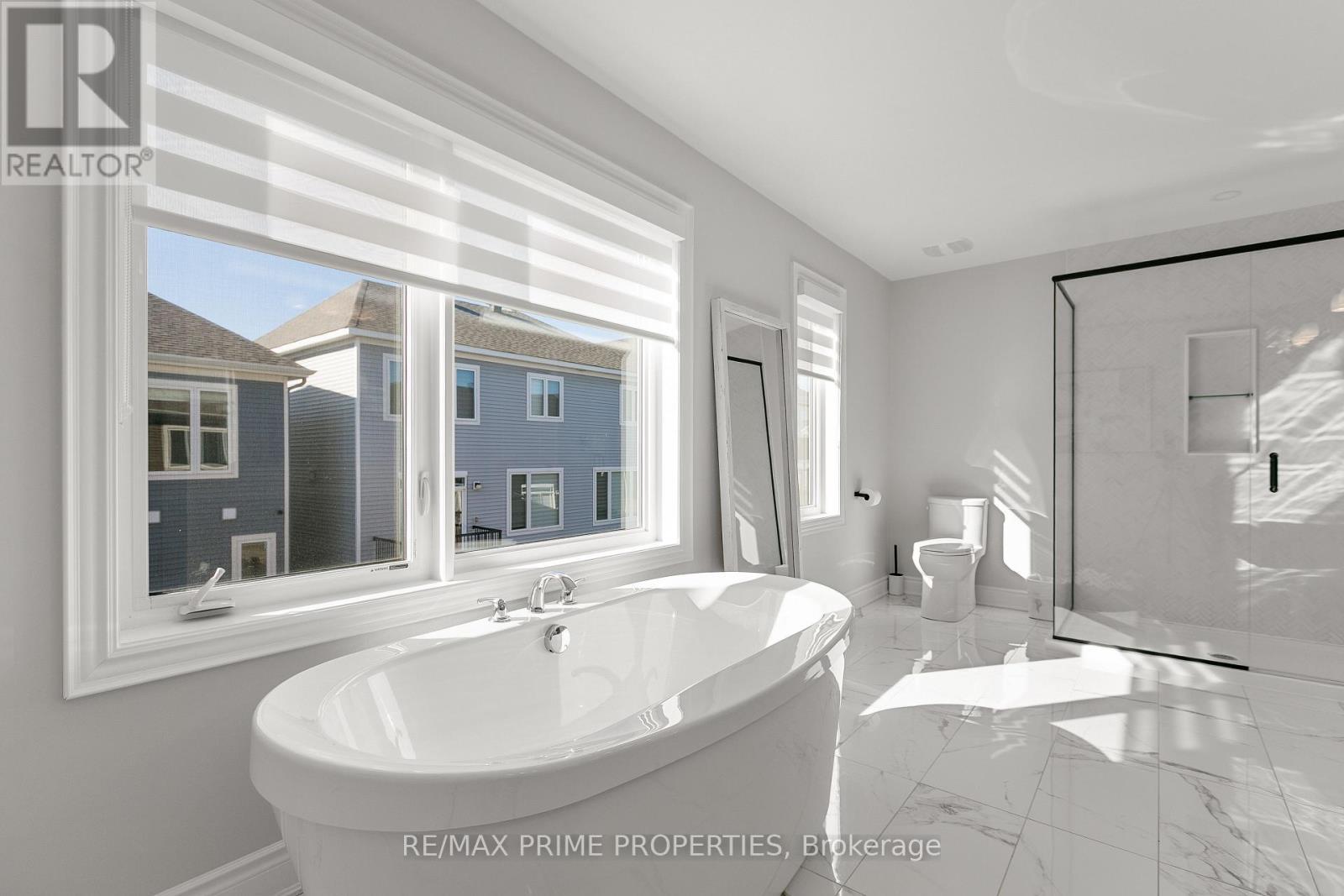 839 Mercier Crescent, Ottawa, ON - Indoor Photo Showing Bathroom