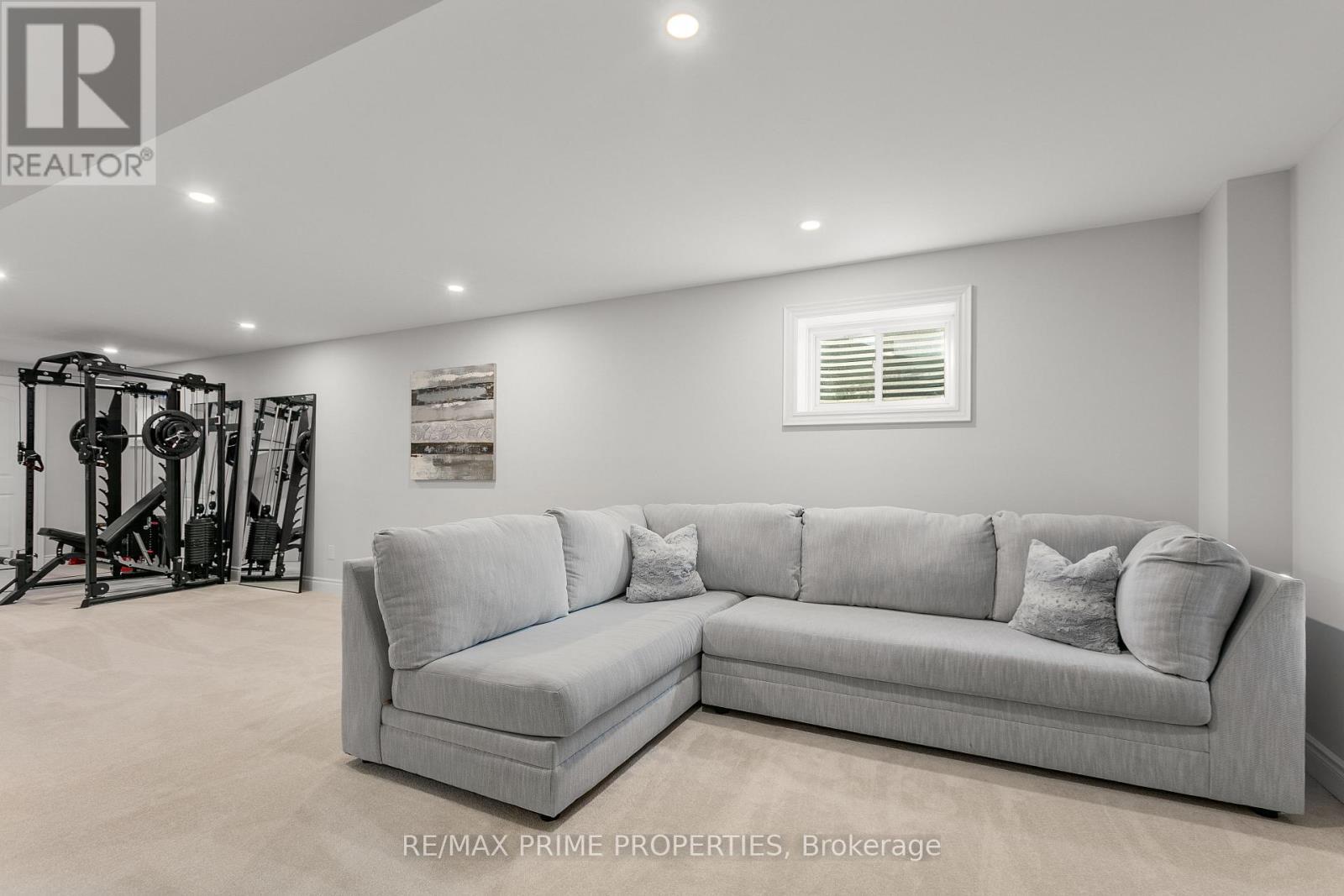 839 Mercier Crescent, Ottawa, ON - Indoor