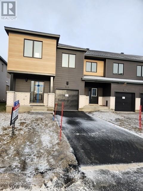 521 Galanthus Walk, Ottawa, ON - Outdoor With Facade