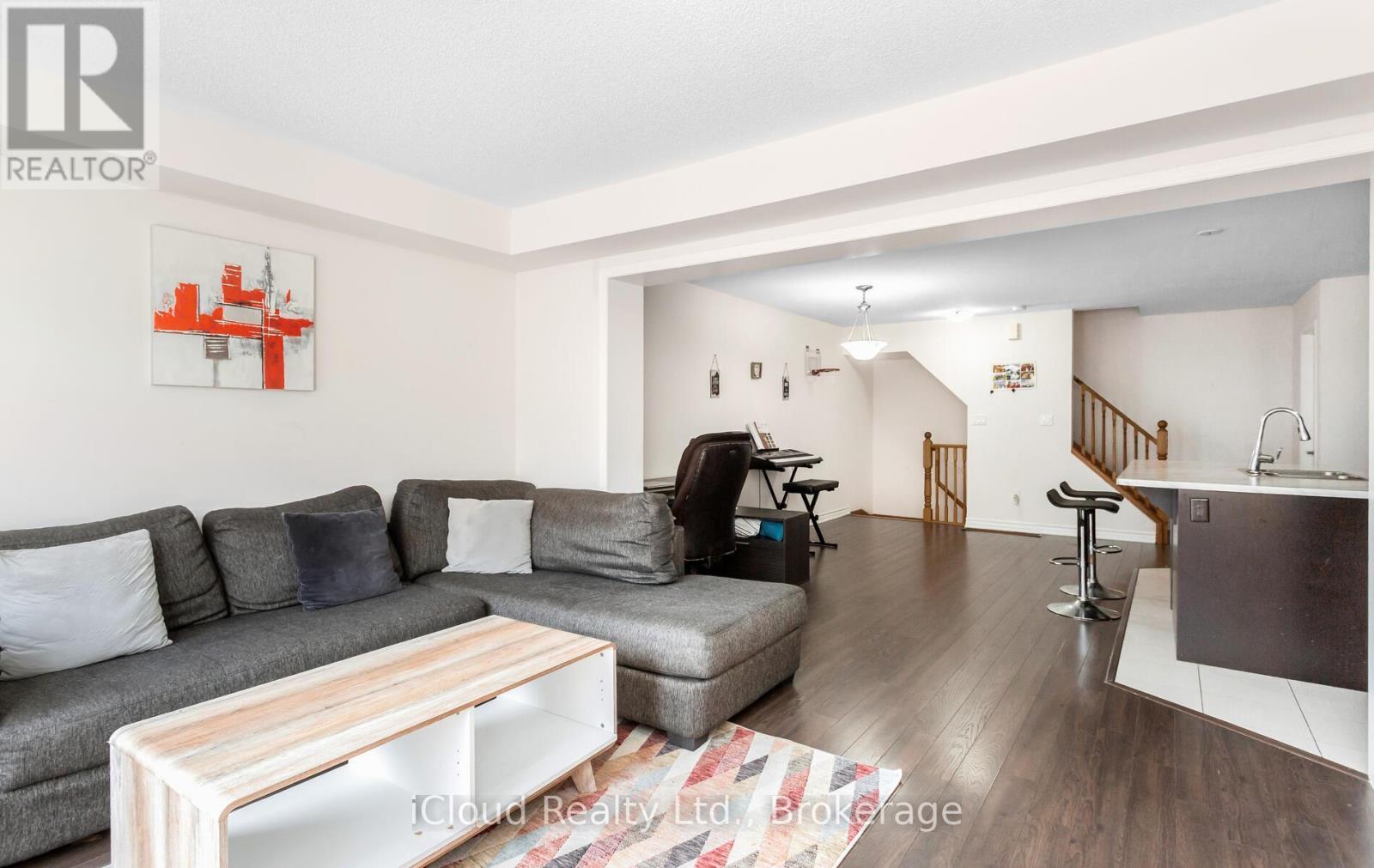 1525 Husband Place, Milton, ON - Indoor Photo Showing Living Room