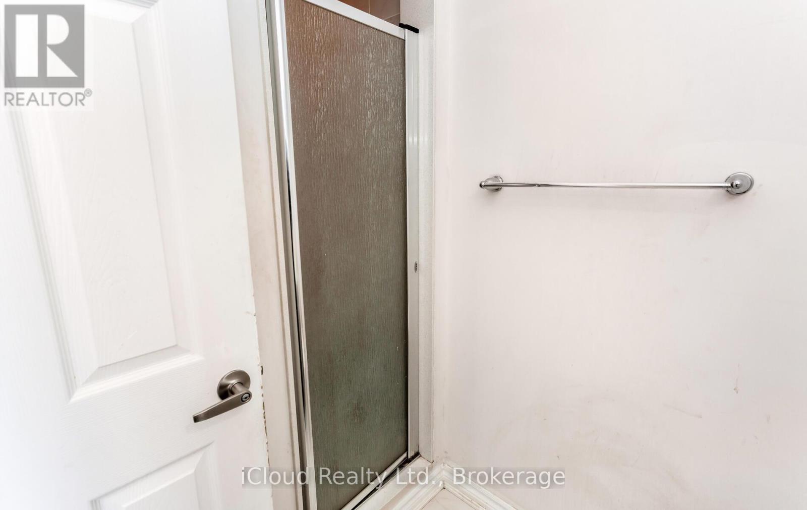 1525 Husband Place, Milton, ON - Indoor Photo Showing Bathroom