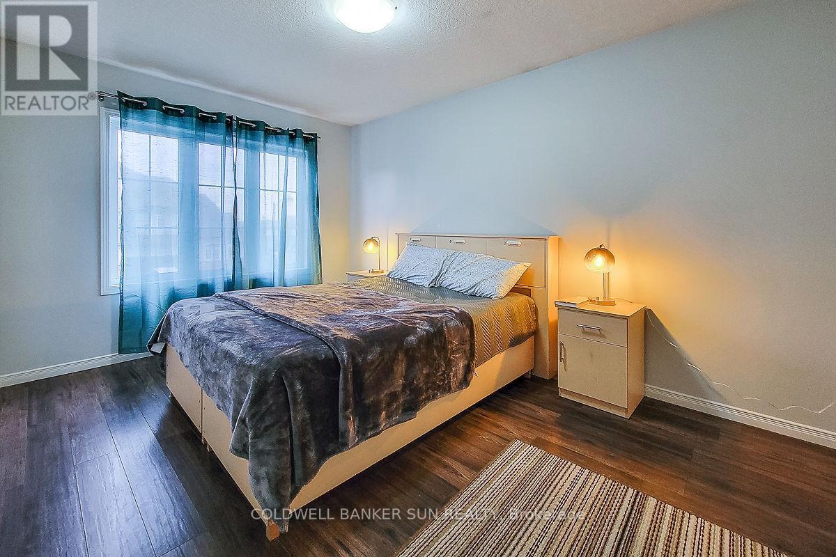 62 Lynch Crescent, Hamilton, ON - Indoor Photo Showing Bedroom