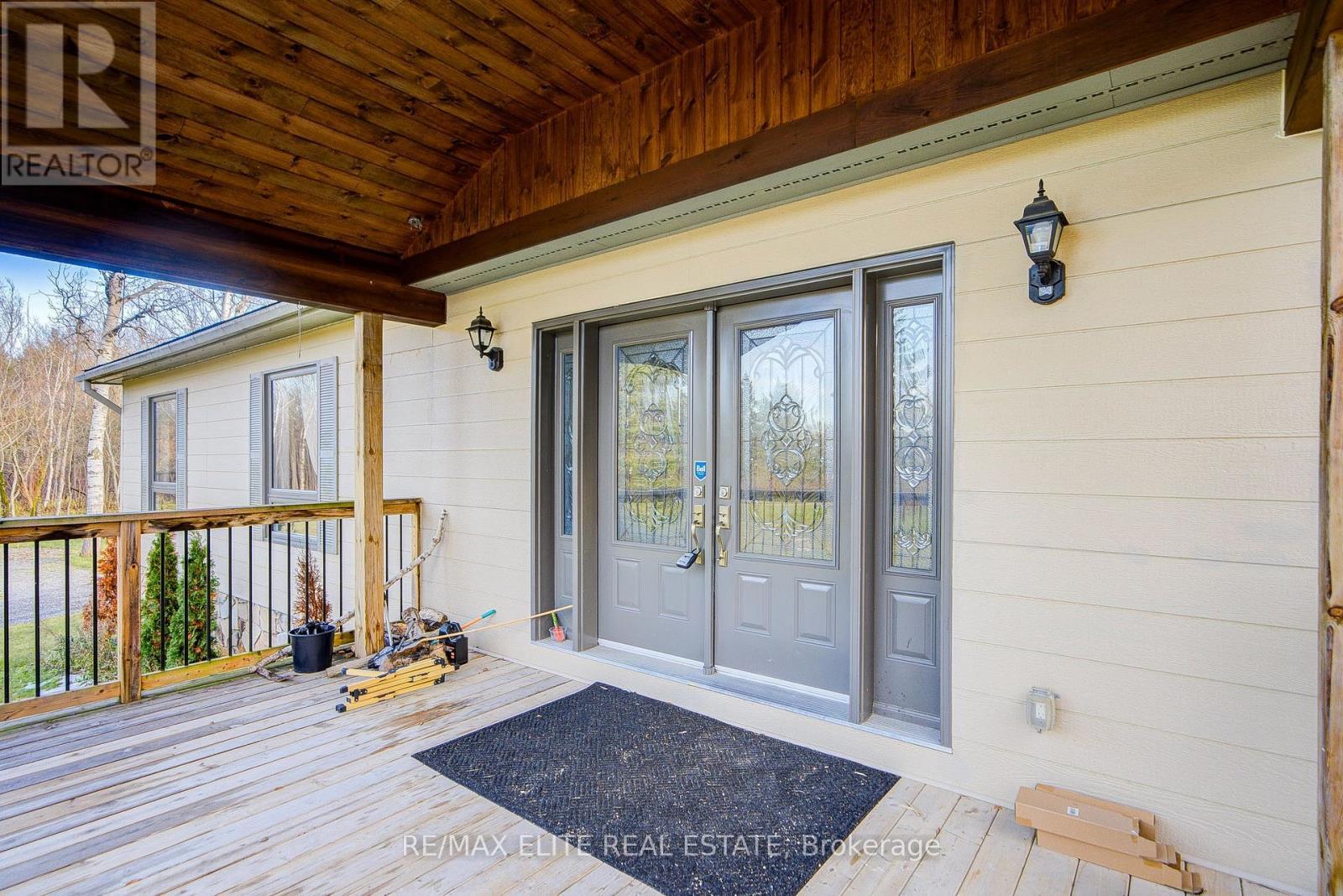 4909 Holborn Road, East Gwillimbury, ON - Outdoor With Deck Patio Veranda With Exterior