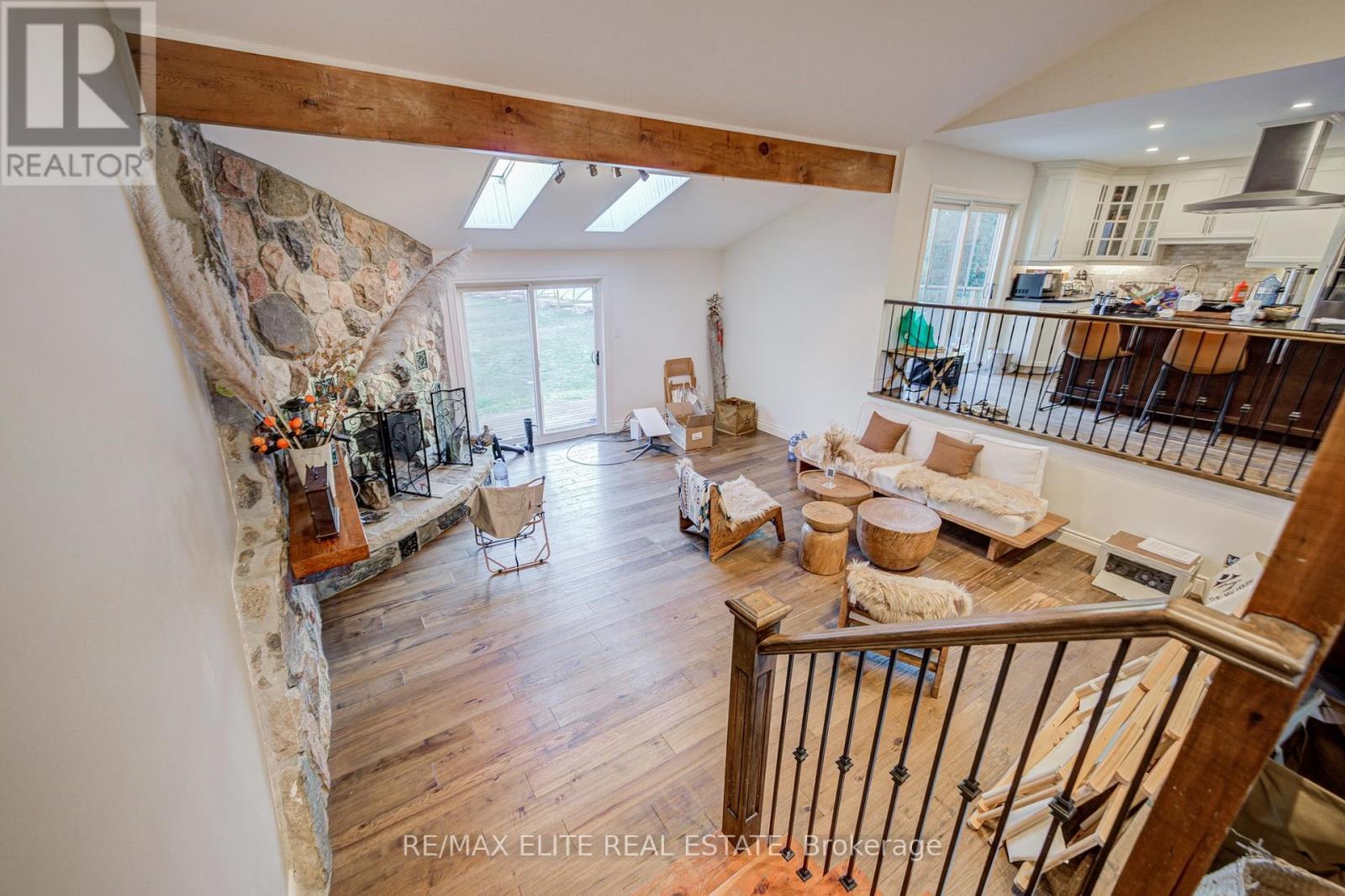 4909 Holborn Road, East Gwillimbury, ON - Indoor