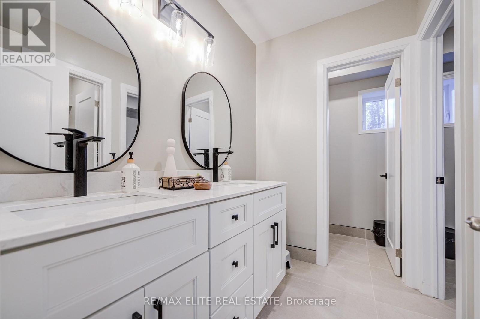 4909 Holborn Road, East Gwillimbury, ON - Indoor