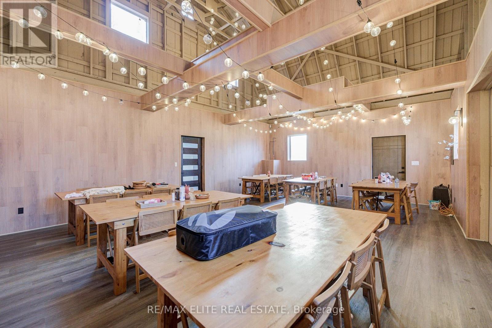 4909 Holborn Road, East Gwillimbury, ON - Indoor Photo Showing Dining Room