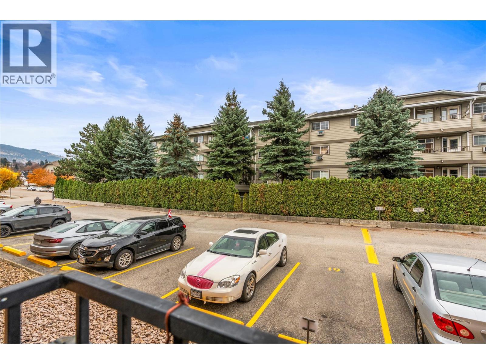 3800 28A Street Unit# 205, Vernon, BC - Outdoor