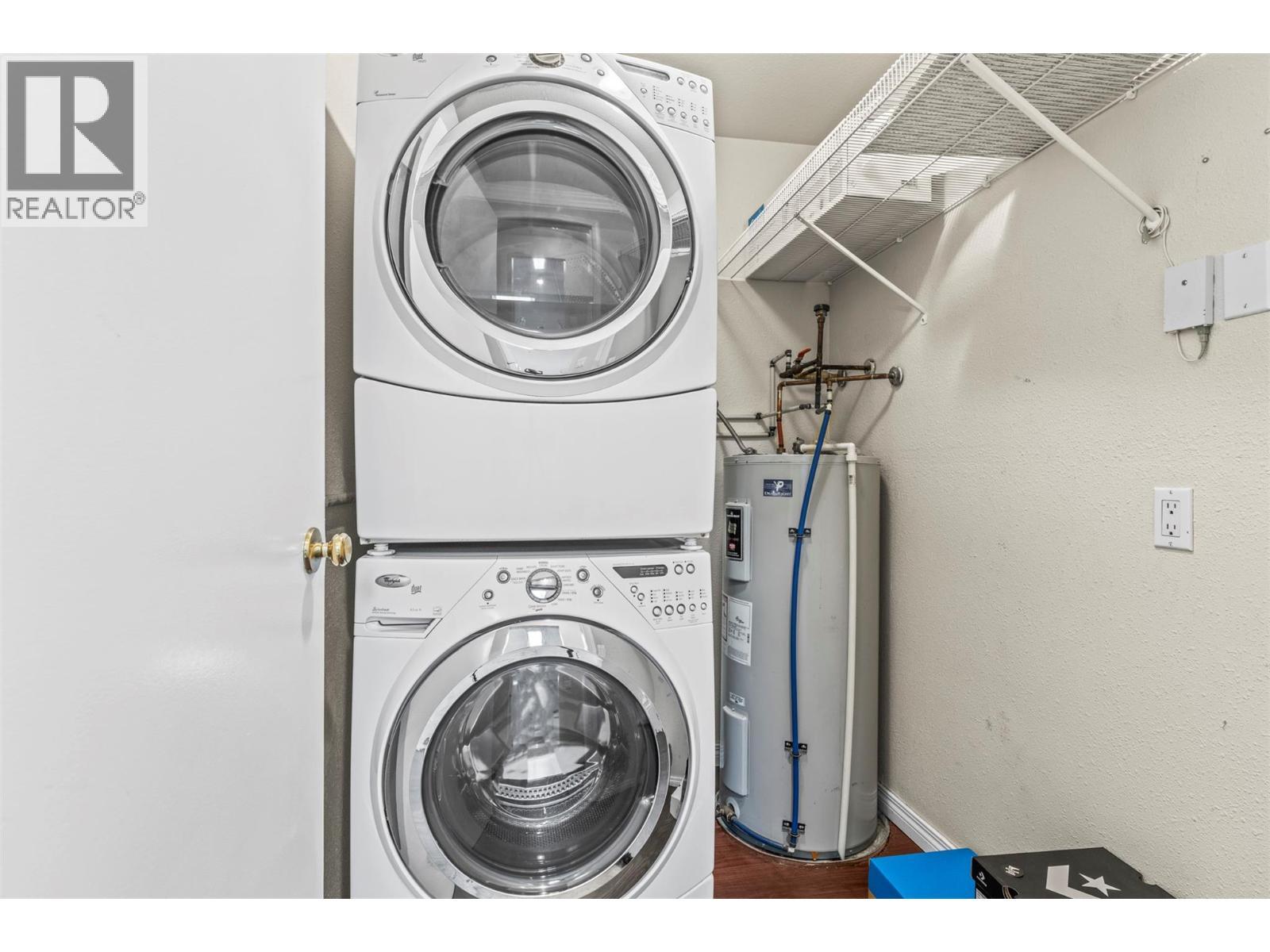 3800 28A Street Unit# 205, Vernon, BC - Indoor Photo Showing Laundry Room