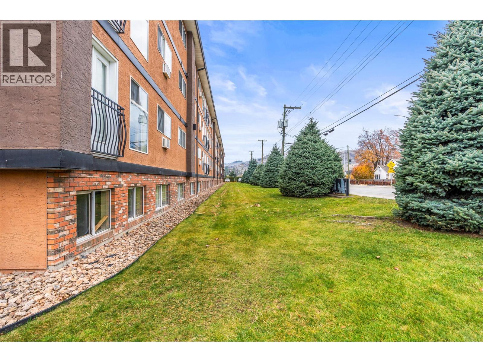 3800 28A Street Unit# 205, Vernon, BC - Outdoor