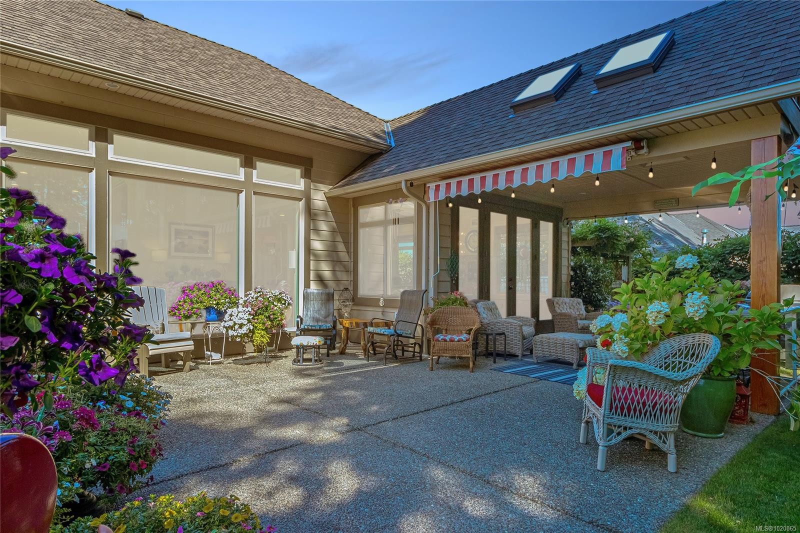 3888 Creekside Dr, Bowser, BC