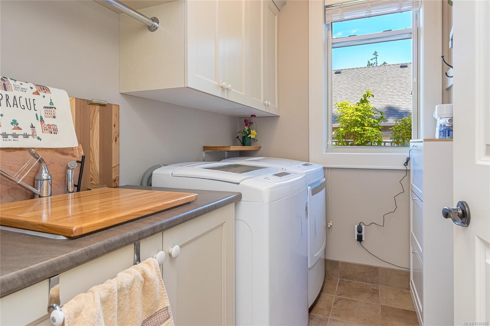 3888 Creekside Dr, Bowser, BC