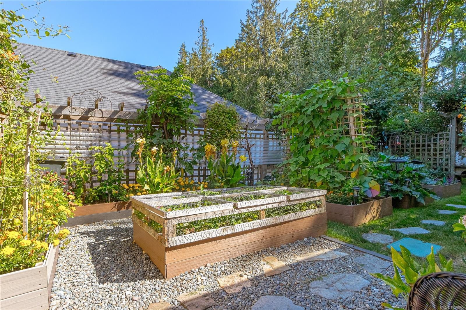 3888 Creekside Dr, Bowser, BC