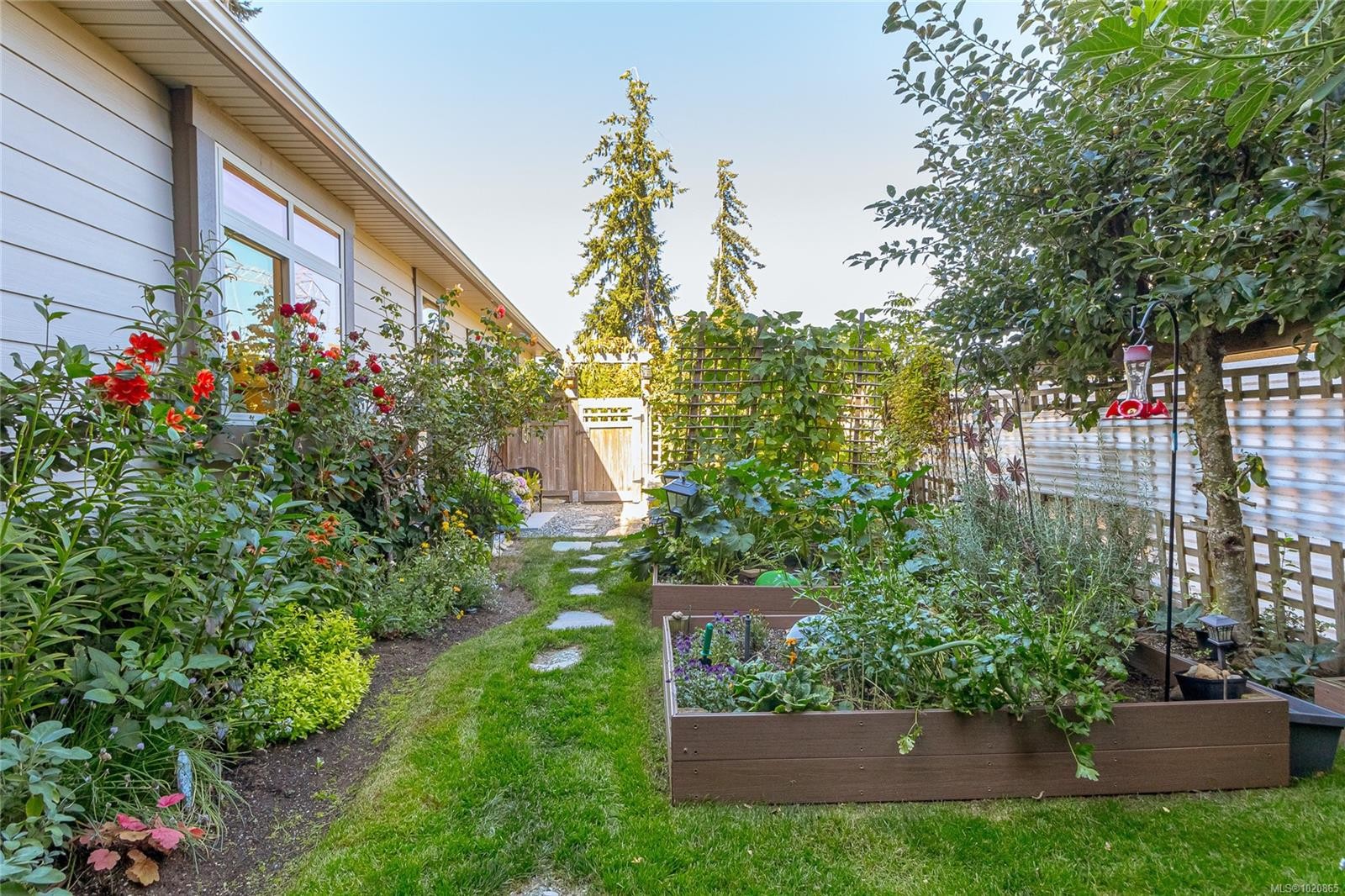 3888 Creekside Dr, Bowser, BC