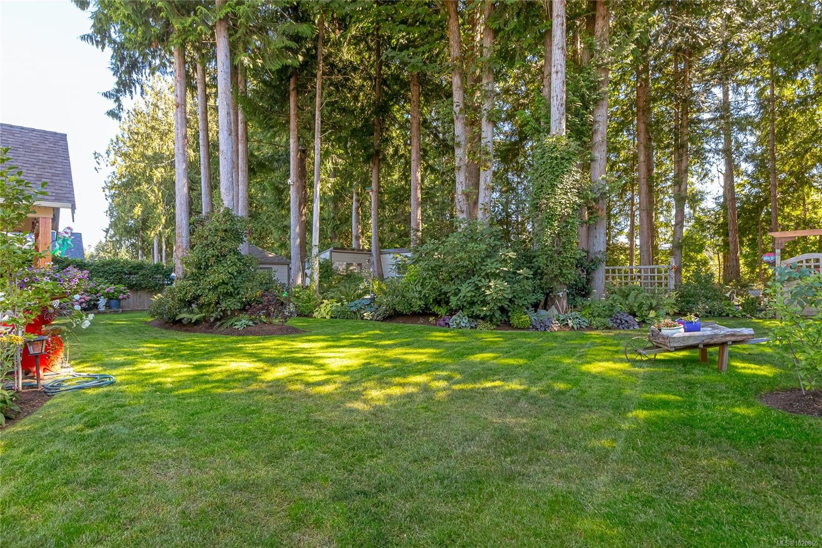 3888 Creekside Dr, Bowser, BC