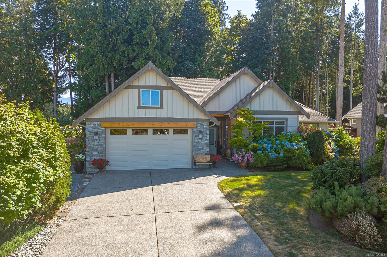 3888 Creekside Dr, Bowser, BC
