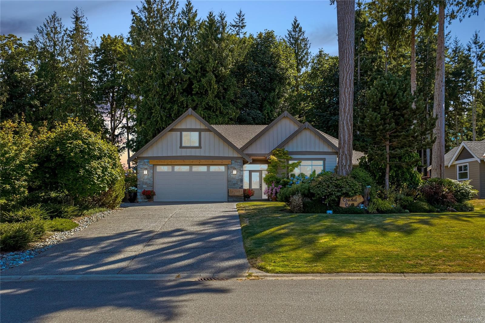3888 Creekside Dr, Bowser, BC