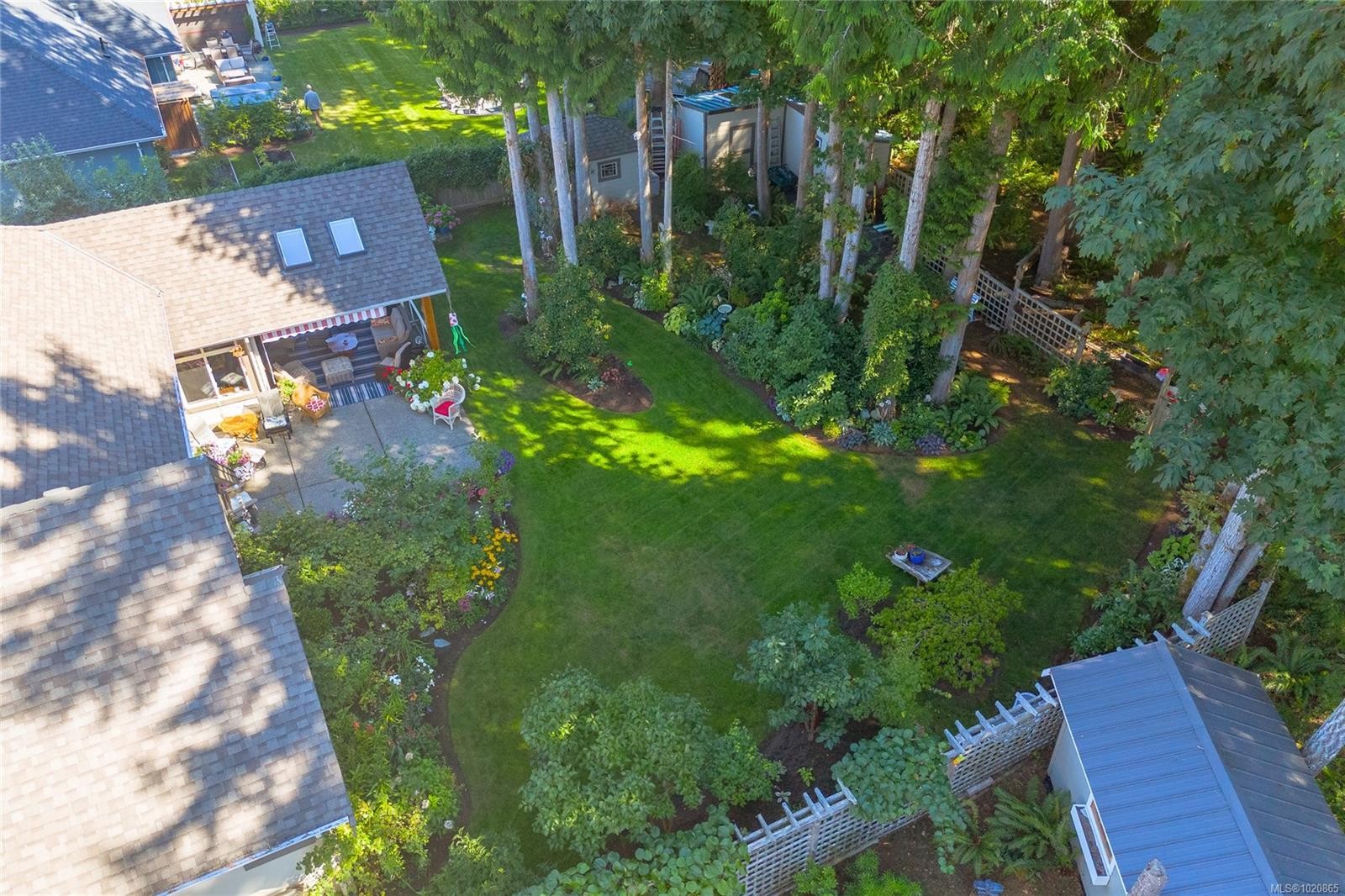 3888 Creekside Dr, Bowser, BC