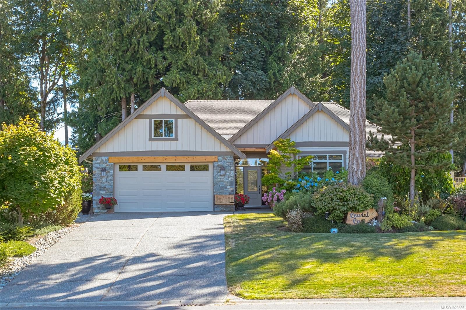 3888 Creekside Dr, Bowser, BC