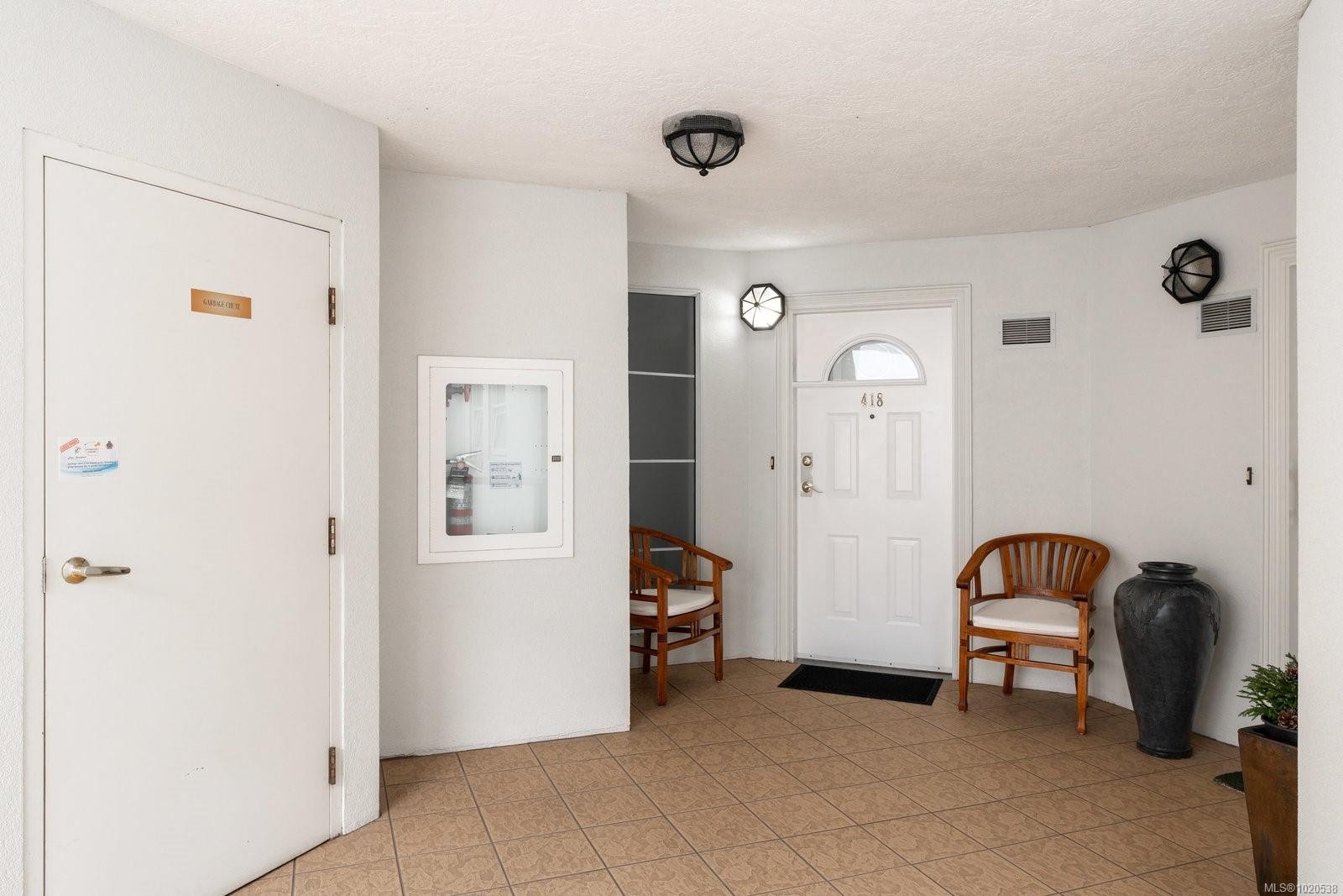 418-10 Paul Kane Pl, Victoria, BC - Indoor Photo Showing Other Room