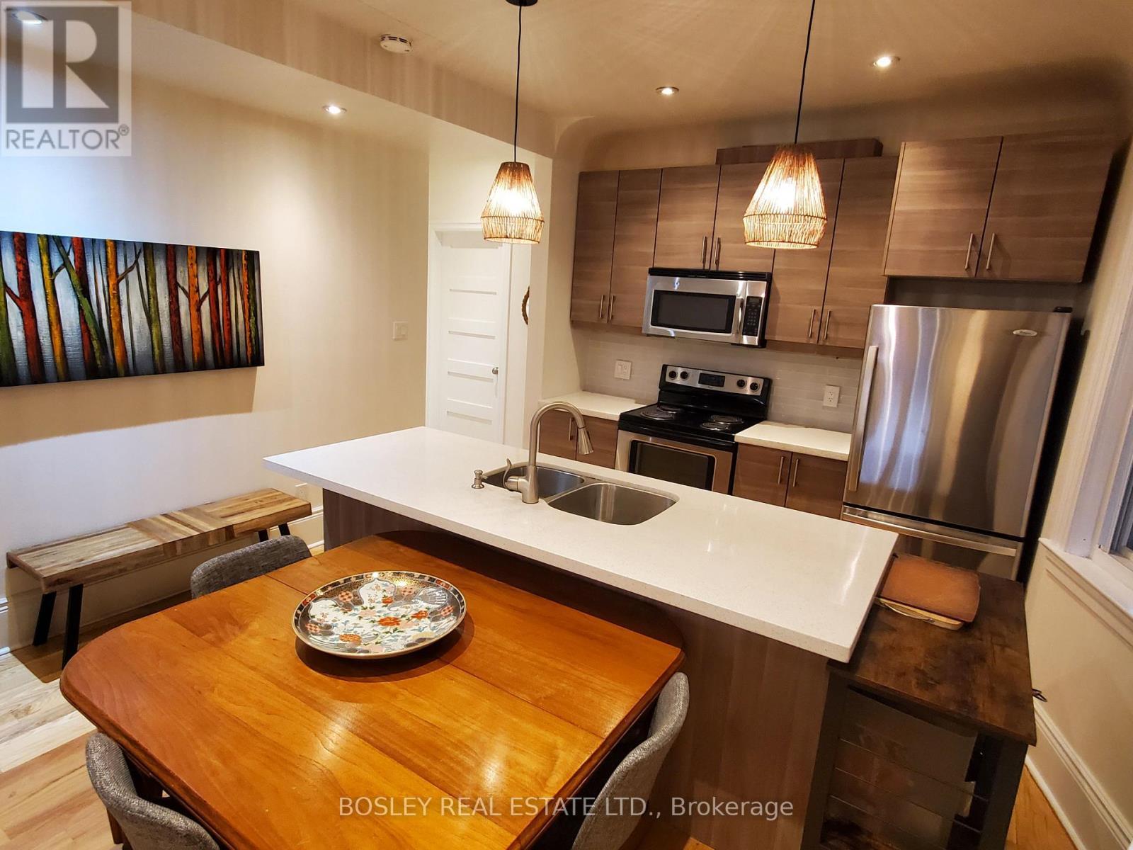 Main - 597 Carlaw Avenue, Toronto, ON - Indoor Photo Showing Kitchen With Double Sink With Upgraded Kitchen