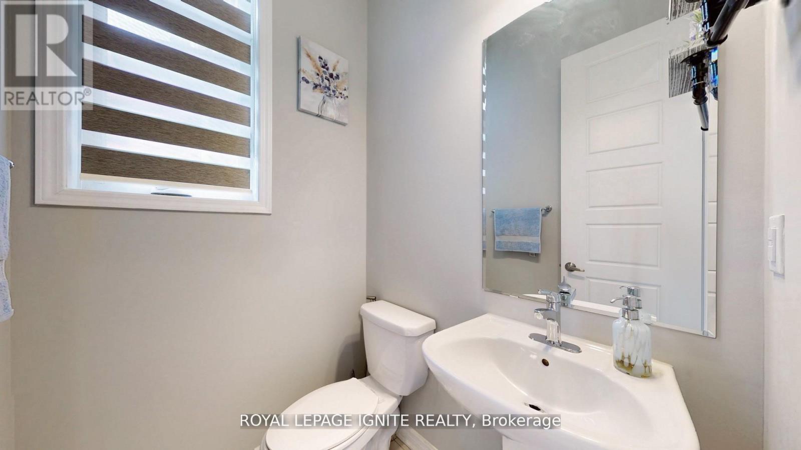 546 Kennedy Circle W, Milton, ON - Indoor Photo Showing Bathroom