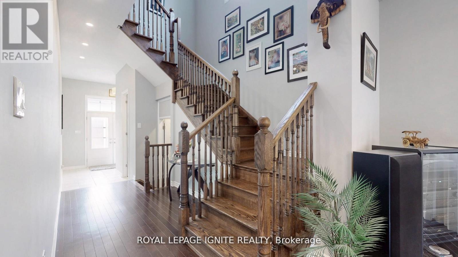 546 Kennedy Circle W, Milton, ON - Indoor Photo Showing Other Room