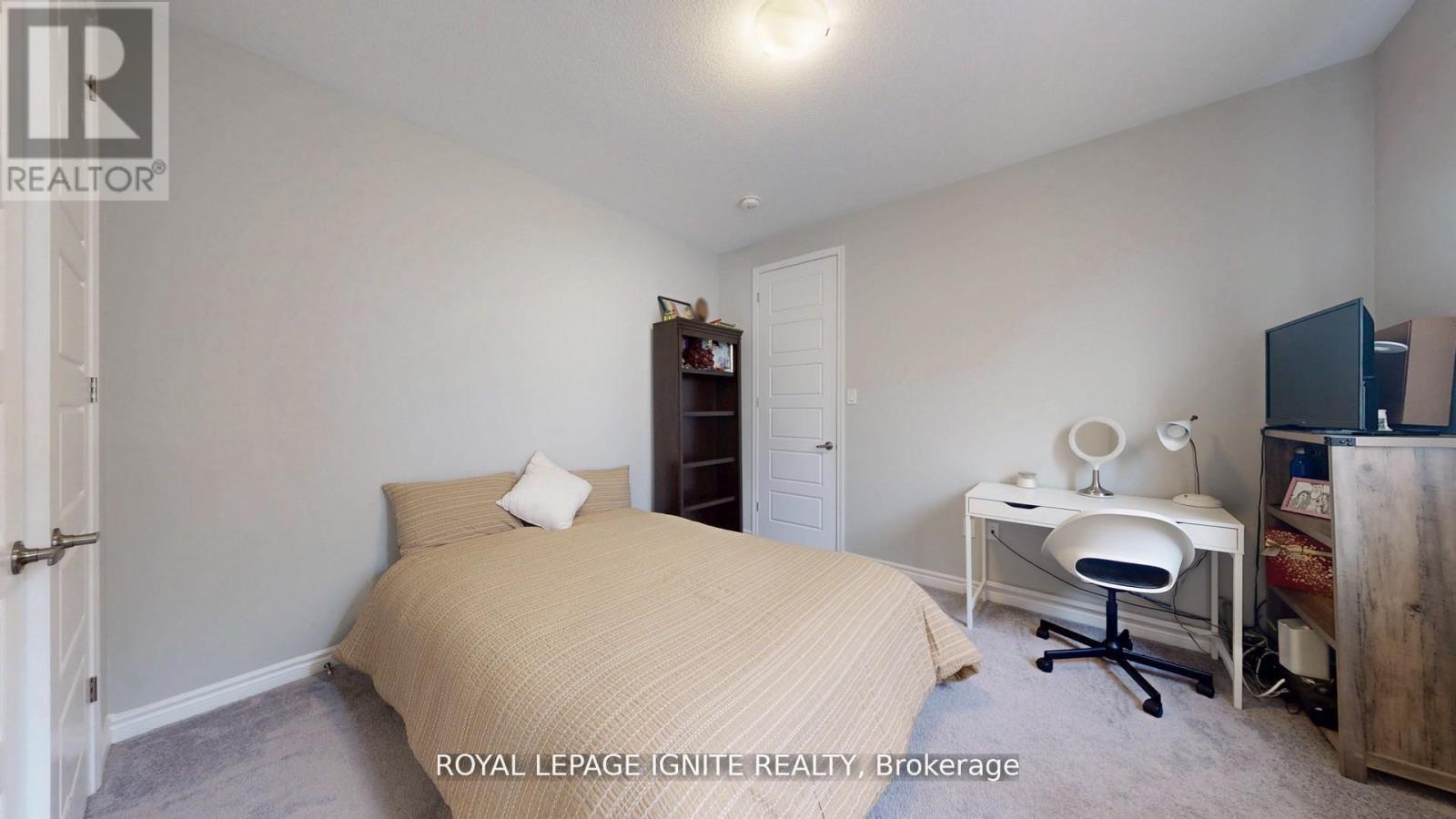 546 Kennedy Circle W, Milton, ON - Indoor Photo Showing Bedroom