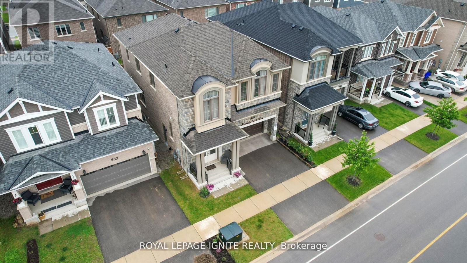 546 Kennedy Circle W, Milton, ON -