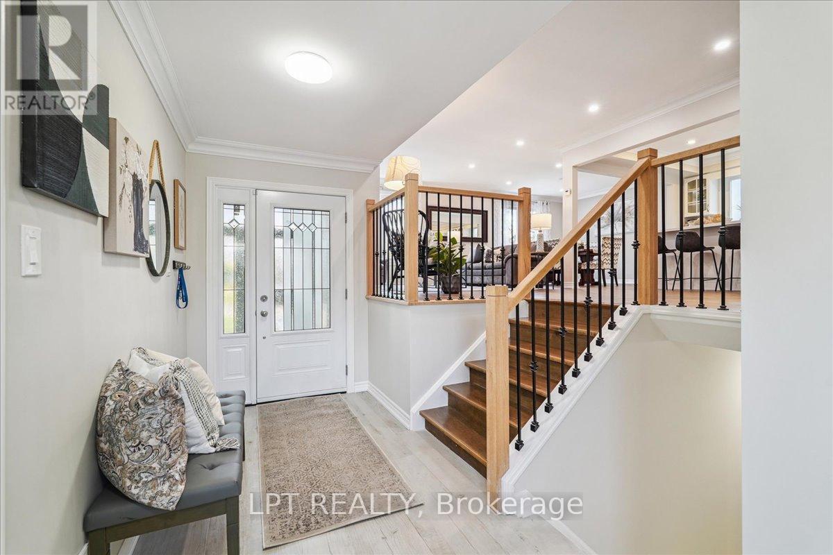 26 Wright Crescent, Caledon, ON - Indoor Photo Showing Other Room