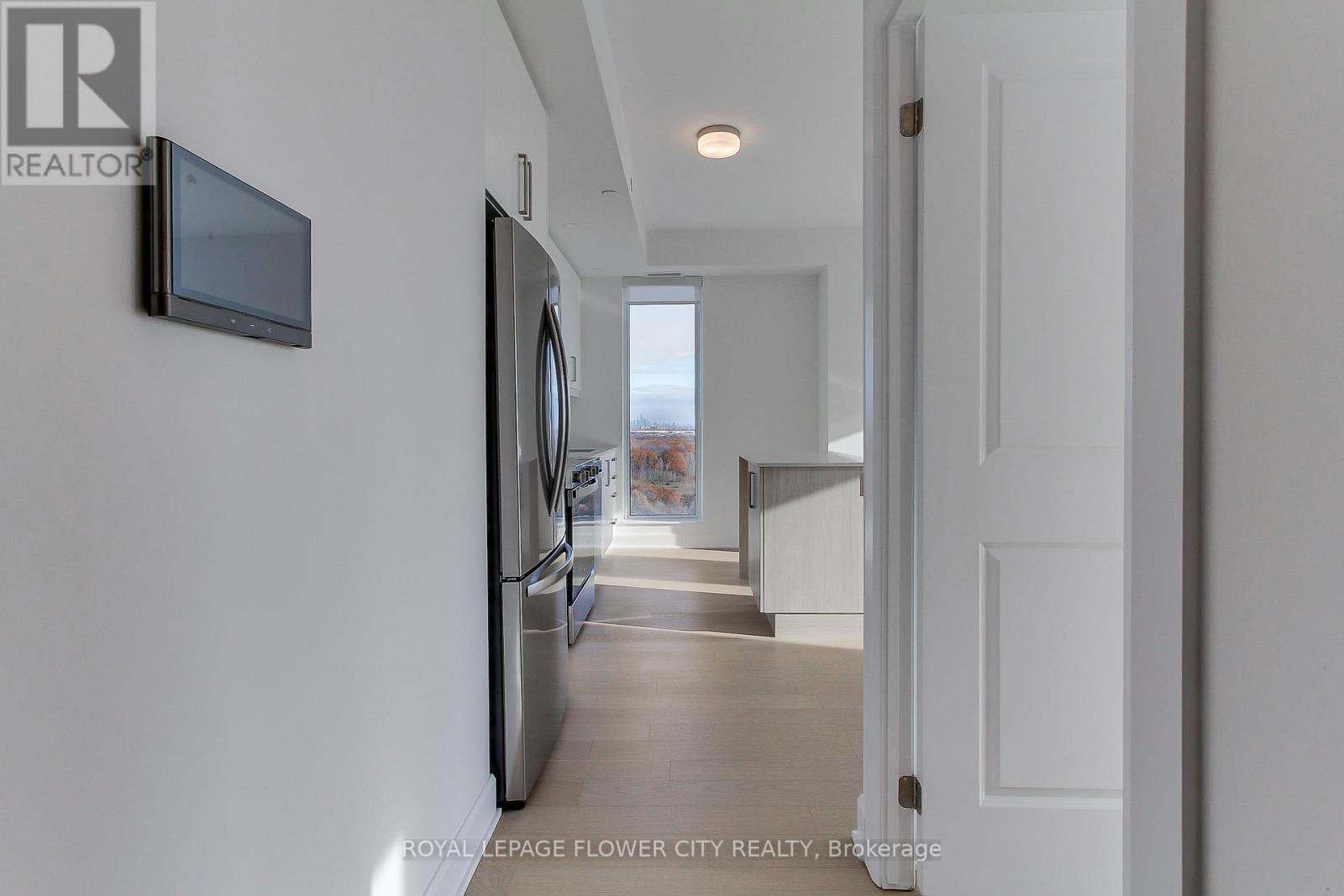 1808 - 3240 William Coltson Avenue E, Oakville, ON - Indoor Photo Showing Other Room