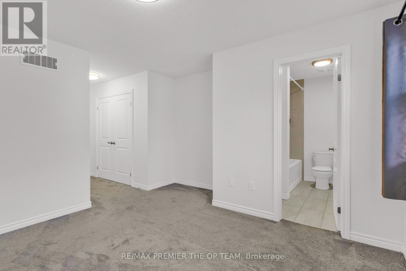 224 St George Street, West Perth, ON - Indoor Photo Showing Other Room