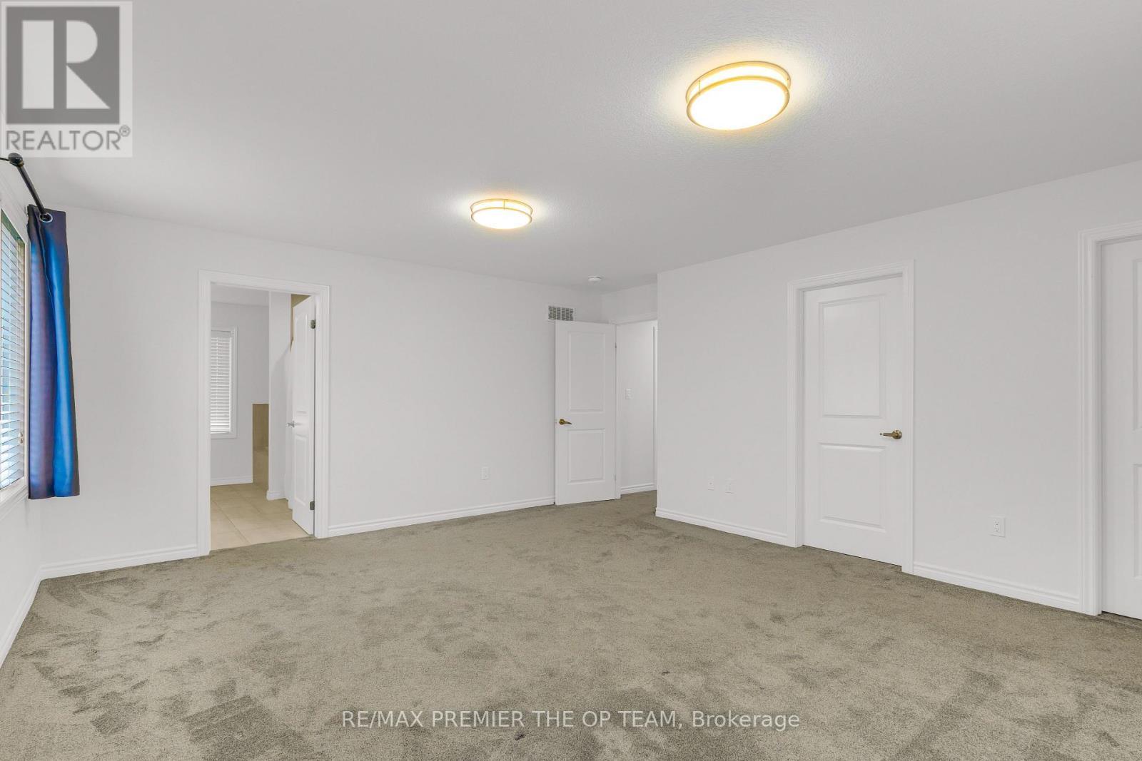 224 St George Street, West Perth, ON - Indoor Photo Showing Other Room