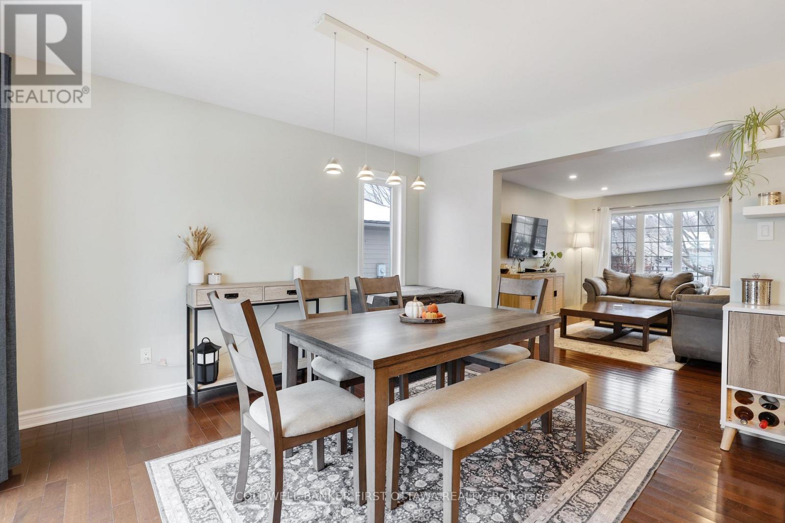 21 Constantineau Street, The Nation, ON - Indoor Photo Showing Dining Room