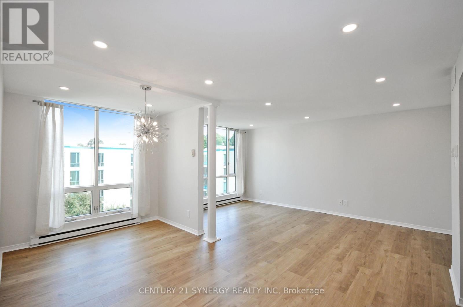 Liv / Din Room - 505 - 330 Centrum Boulevard, Ottawa, ON - Indoor Photo Showing Other Room