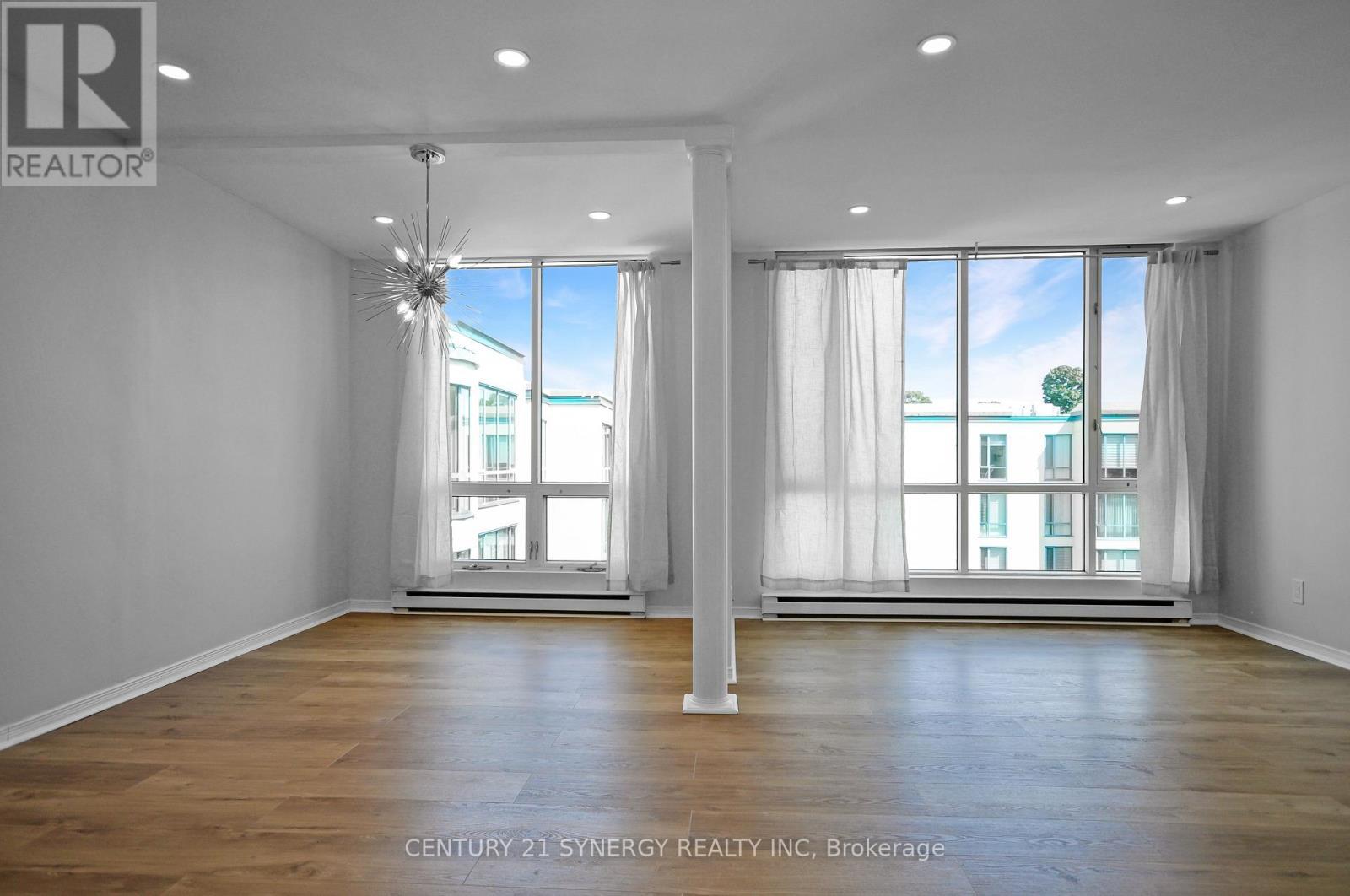 Liv / Din Room - 505 - 330 Centrum Boulevard, Ottawa, ON - Indoor Photo Showing Other Room