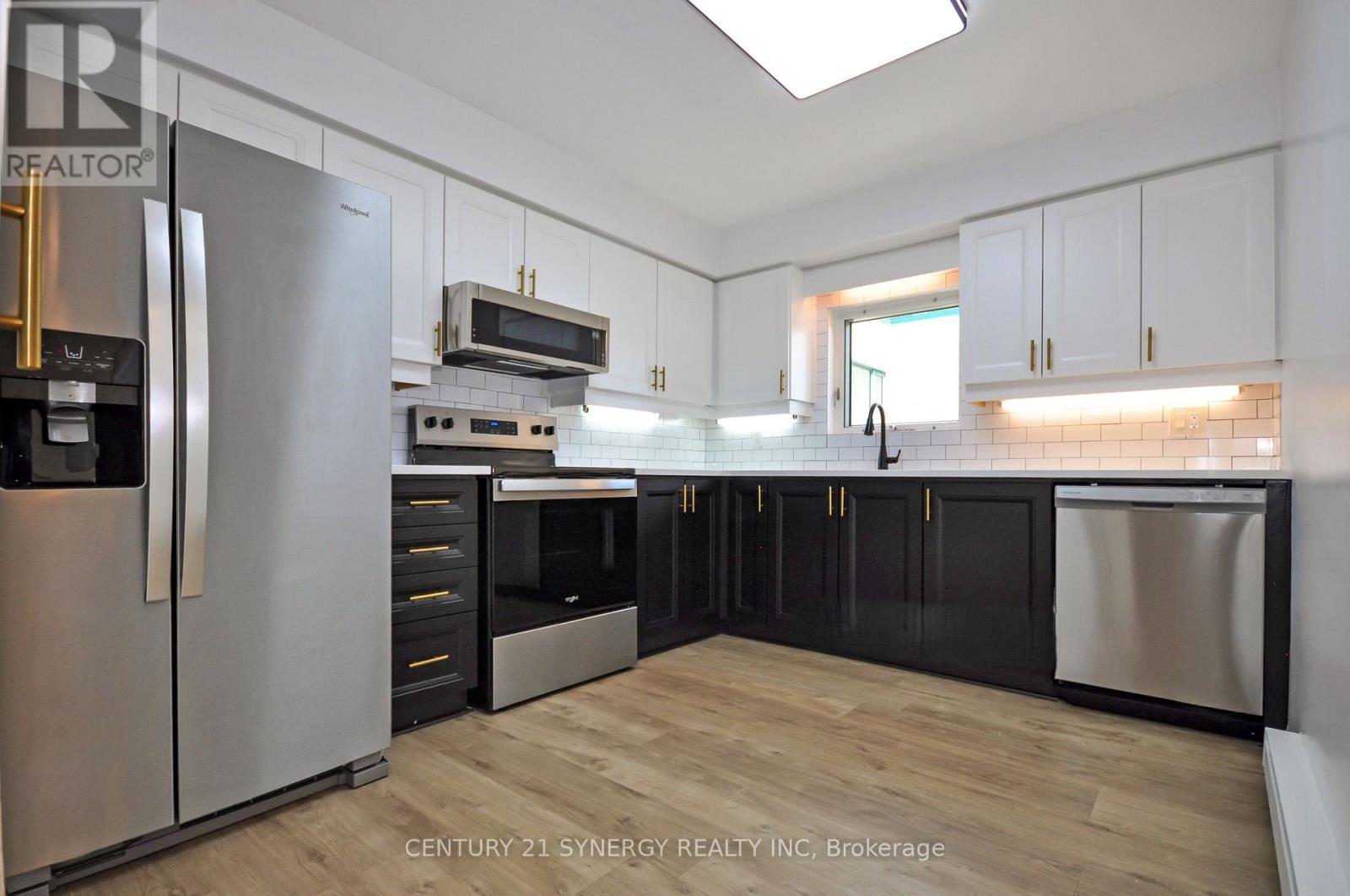 Kitchen - 505 - 330 Centrum Boulevard, Ottawa, ON - Indoor Photo Showing Kitchen With Stainless Steel Kitchen With Upgraded Kitchen