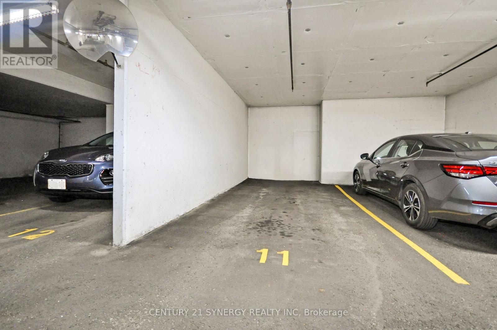 Garage parking #11 - 505 - 330 Centrum Boulevard, Ottawa, ON - Indoor Photo Showing Garage