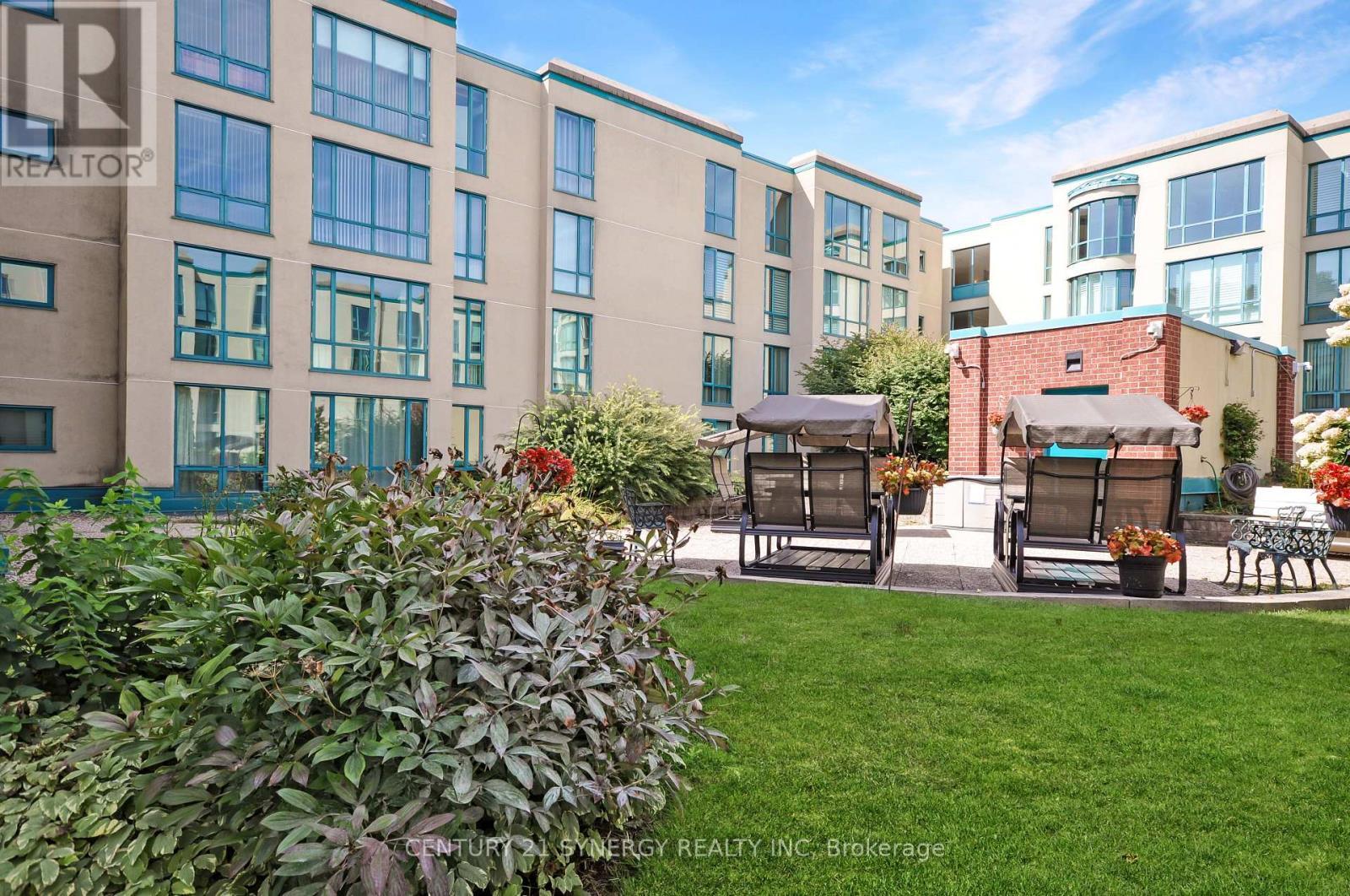 Court Yard - 505 - 330 Centrum Boulevard, Ottawa, ON - Outdoor