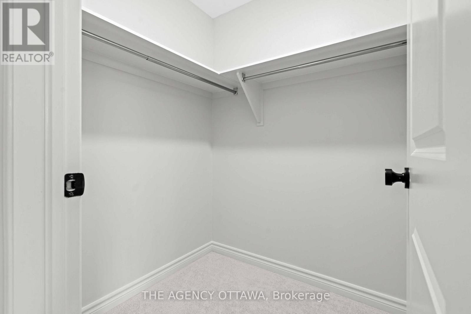 1150 Cope Drive, Ottawa, ON - Indoor With Storage